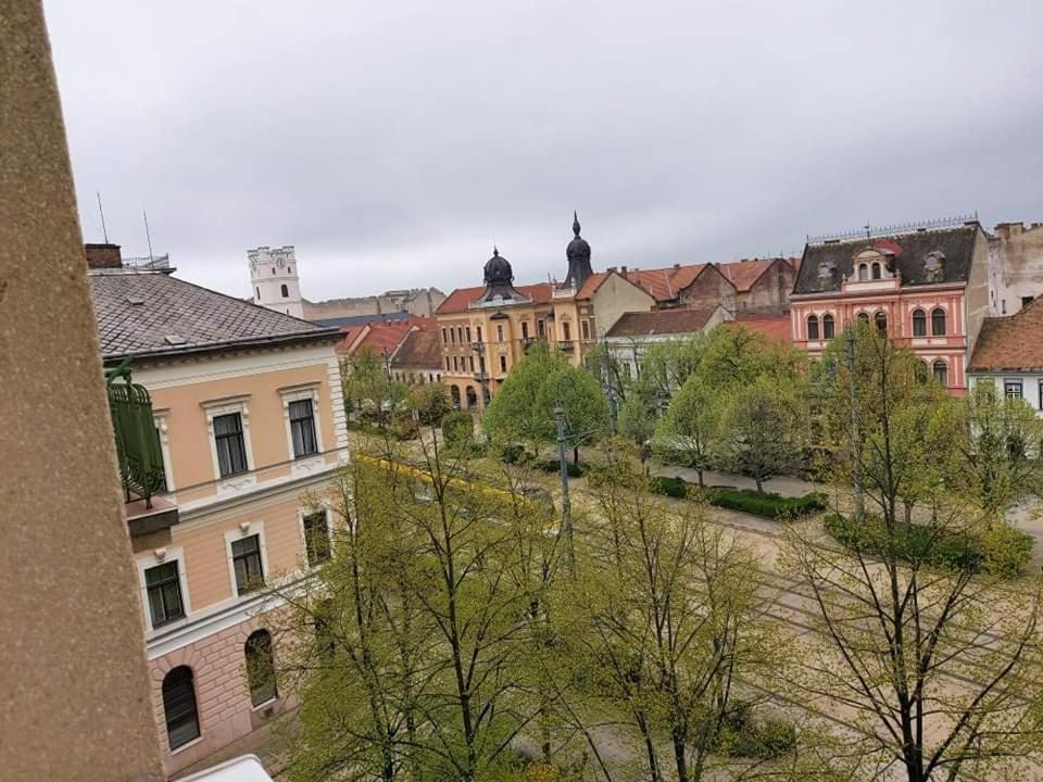 Alfoeldi Palace Apartman Debrecen Exterior foto